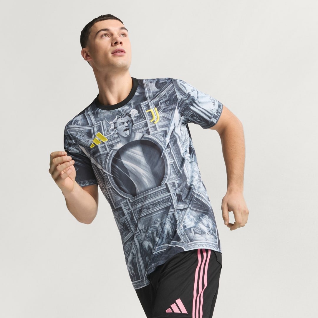 JUVENTUS 25/26 PRE-MATCH SHIRT