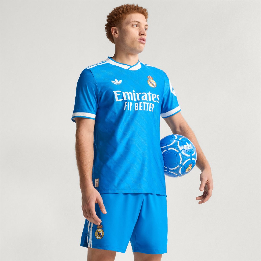 Real Madrid 25/26 Authentic Ausweichtrikot