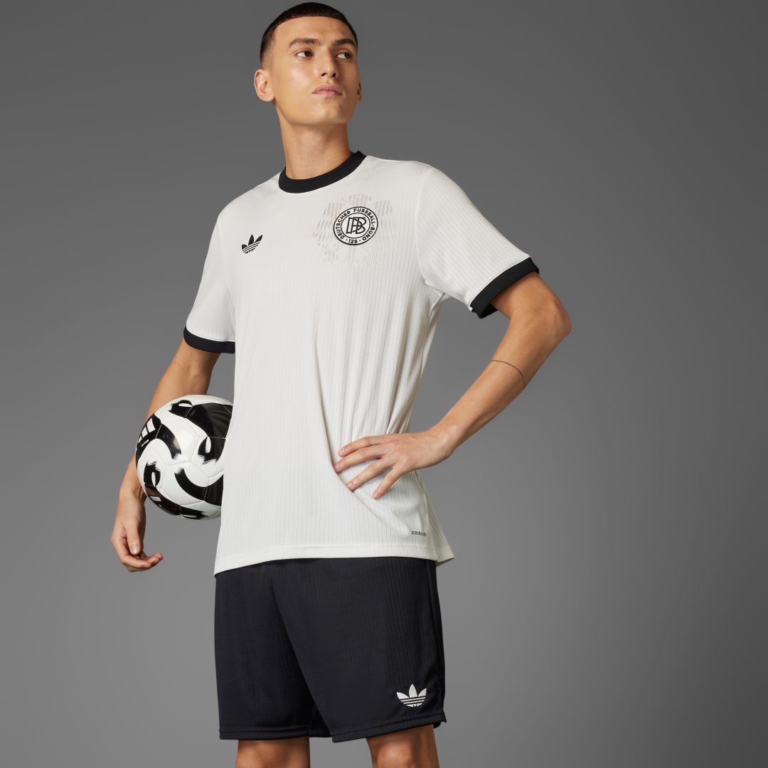 Thumbnail - DFB Anniversary Trikot