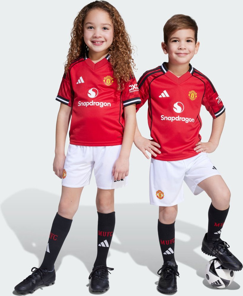 Thumbnail - Manchester United 25/26 Kids Mini-Heimausrüstung