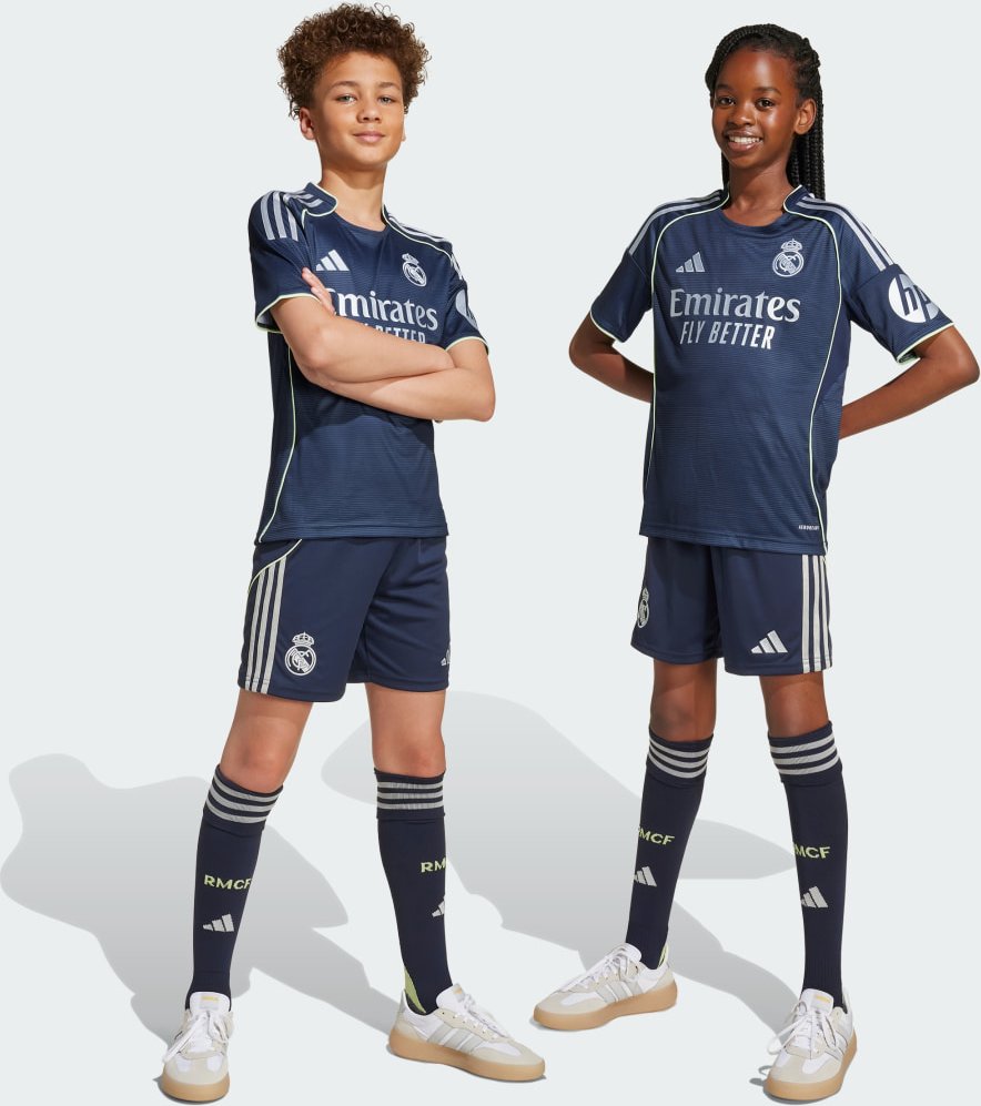 Real Madrid 25/26 Away Junior-Ausrüstung