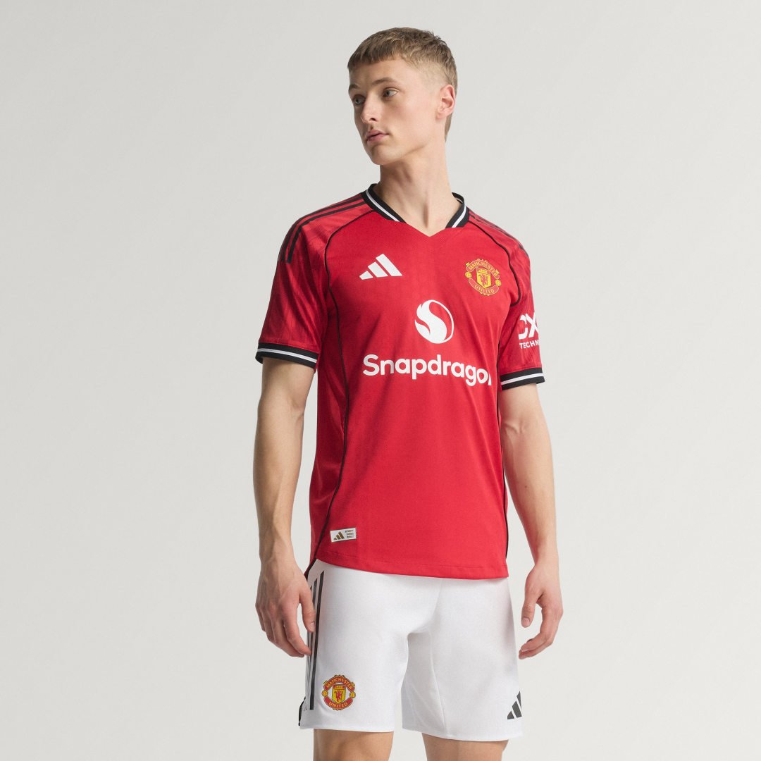 Manchester United 25/26 Heimtrikot Authentic