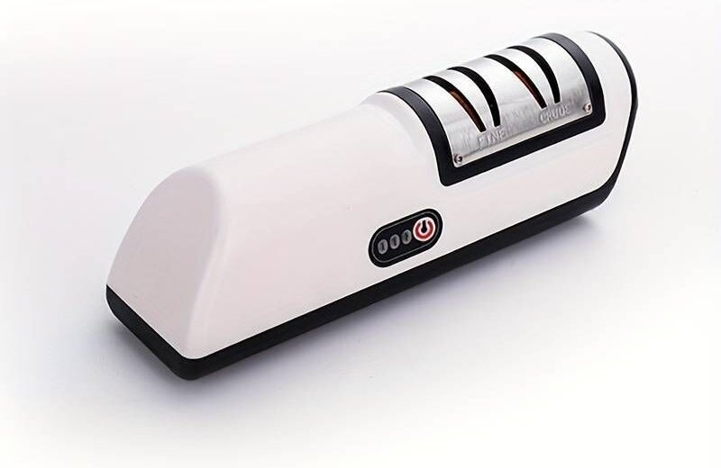 Vollautomatischer elektrischer Messerschärfer – schnelles und effizientes Küchengerät zum Schärfen von Messern