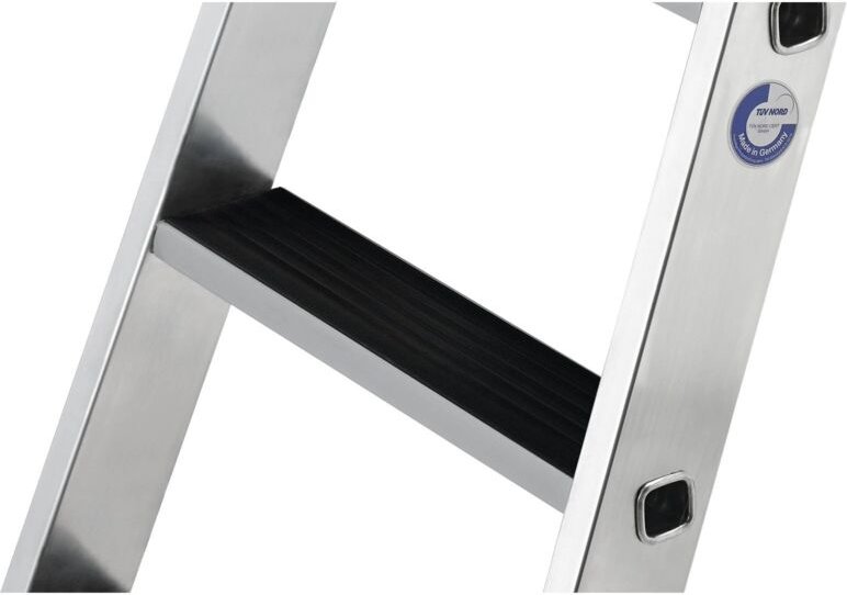 Nachrüstsatz clip-step für Stufen-Mehrzweckleiter 3x7 Stufen - 041804 - Günzburger Steigtechnik