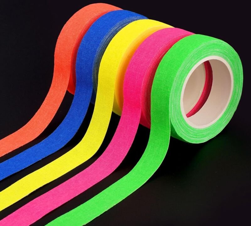 Rollen fluoreszierendes Neonband, 5 m x 15 mm fluoreszierendes Gaffer-Tape, UV-Schwarzlicht-reaktives Band, für Party-, ...