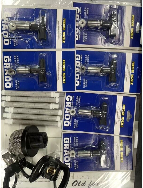 Set mit 15 Airless-Farbspritzdüsen, darunter 6 reversible Sprühdüsen mit Abstandshalter, 6 Airless-Farbspritzfilter, 1 E...