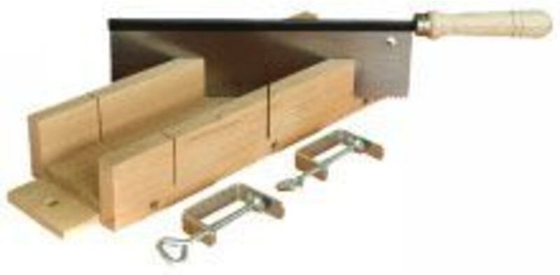 Gehrungslade aus Holz + Feinsäge + Pressen OUTIFRANCE