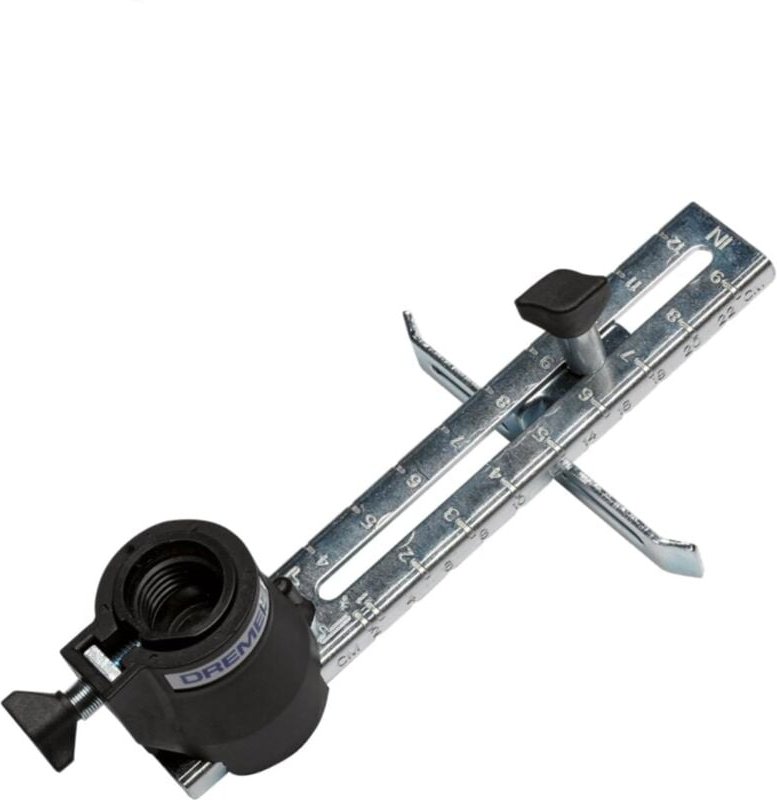 Anpassungsführung für gerade und kreisförmige Schnitte bis zu 30 cm, im Lieferumfang eines Fräsers zum Schneiden in Holz...