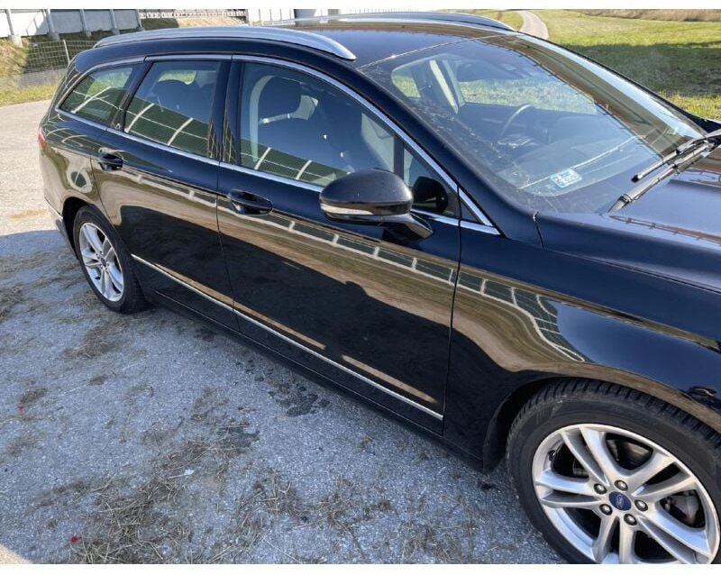 Ford Mondeo Mk5 – Chromleisten für die Seitentüren