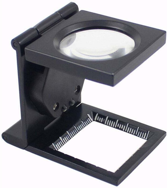 Klapplupe mit Fadenzähler und schwarz lackiertem Metallrahmen