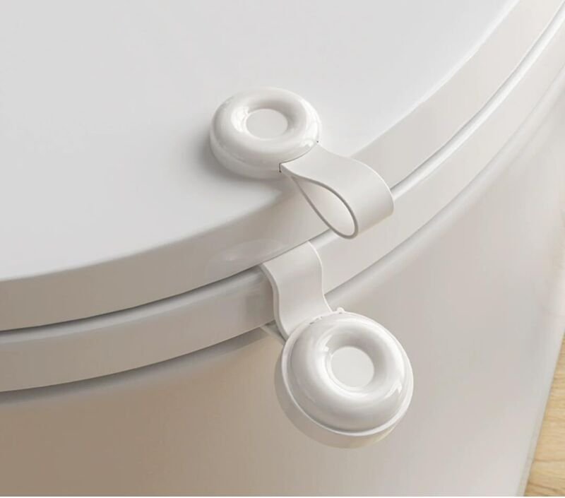 Toilettensitzbezüge und Kissenbezüge sind einfach zu handhaben, ästhetisch ansprechend und langlebig.