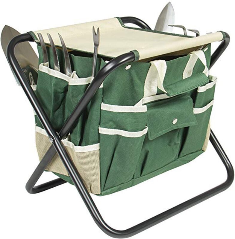 Klapphocker mit einer Tasche und einem Satz Gartengeräte