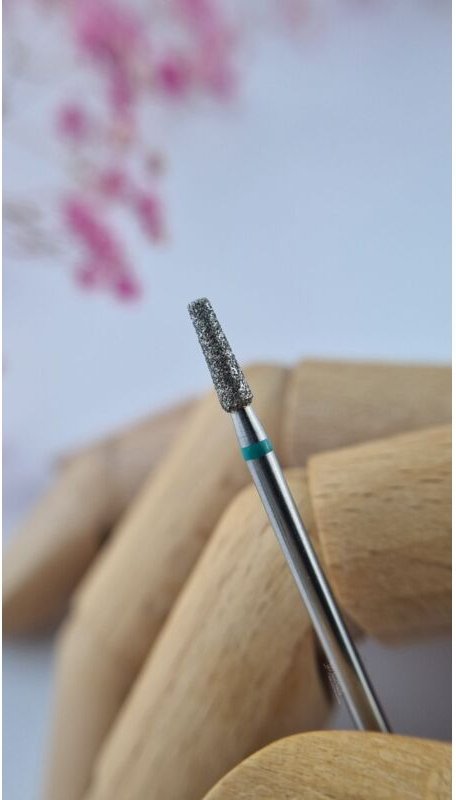 F141 - Grüner Kegel