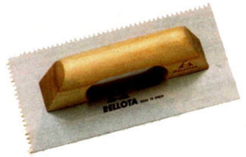 Eichel-Flachkämme 5871/00, Holz, dreieckig gezahnt