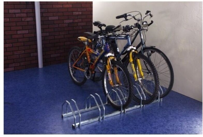 Fahrradständer für 4 Fahrräder gegenüberliegend