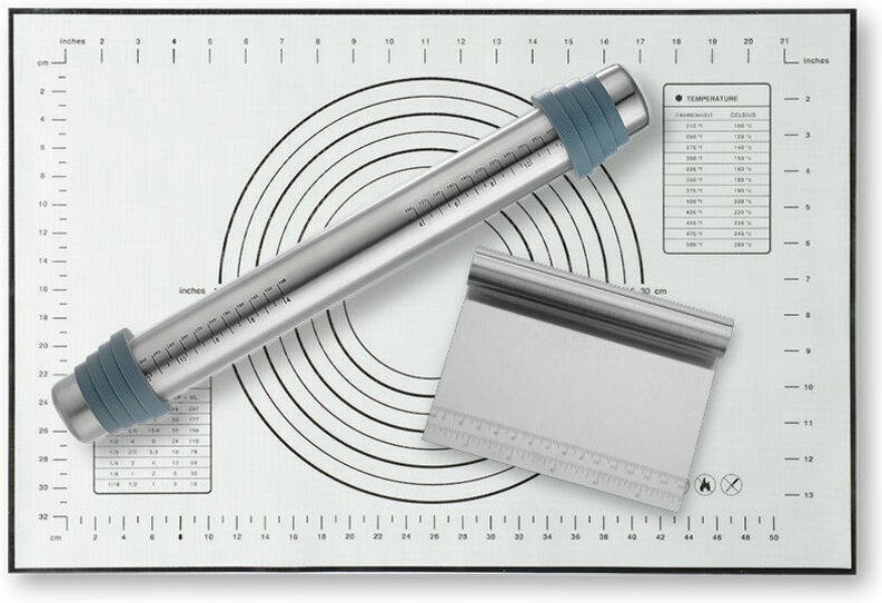 Antihaftbeschichteter Nudelholz aus Edelstahl mit 8 verstellbaren Silikonringen, einer Silikon-Backmatte und einem Teigs...