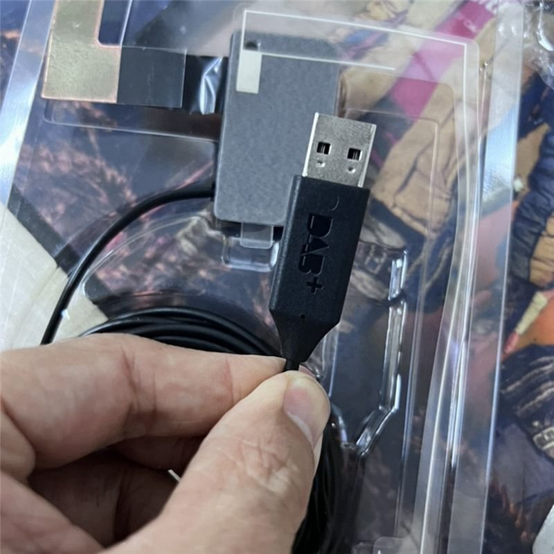 Auto-DAB+-Box, Digitaler Signalempfänger, DAB+-Empfänger, Antenne, USB-Schnittstelle, Tragbar für Android-Autoradio-Ster...