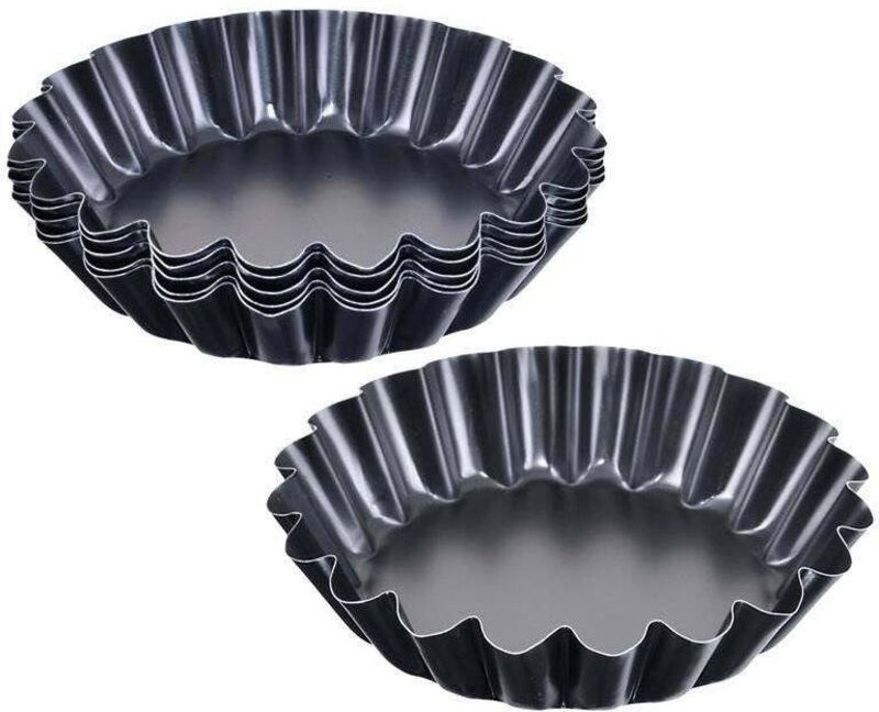 Set mit 6 formen fur kuchen und tortchen mit gewelltem rand