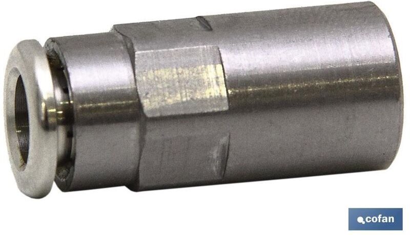 Gerader weiblicher Tee T-8 R-1/8