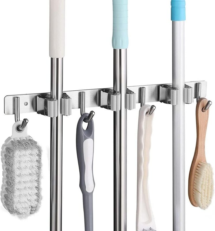 Besenhalter zur Wandmontage mit 3 Schlitzen und 4 Haken für Küche, Bad, Garage und Garten