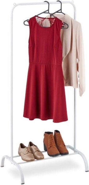 Clothes rack with shelf