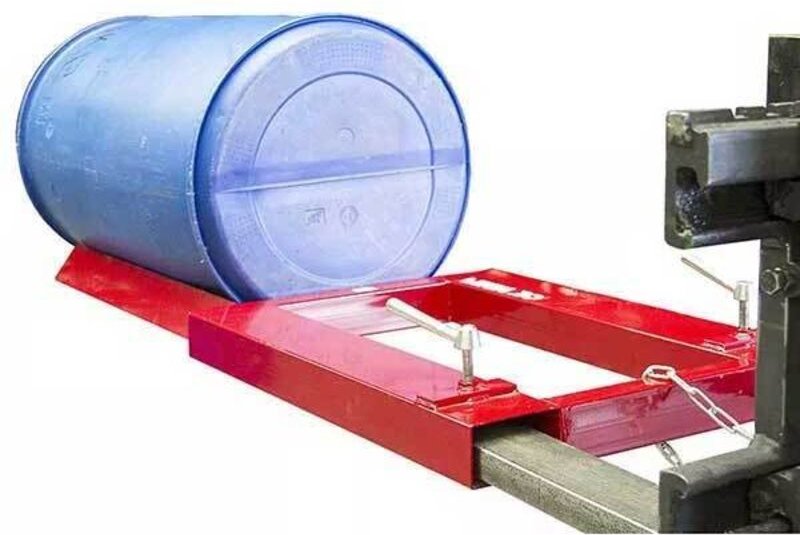 Horizontaler Fassheber für Gabelstapler – Metall- und Kunststofffässer 220 l – max. Tragkraft 300 kg - 840009305