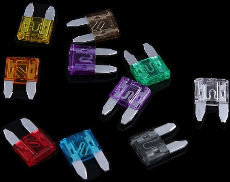 100-teiliges Sortiment an Mini-Flachsicherungen (2A-35A) für Pkw, Lkw und SUV