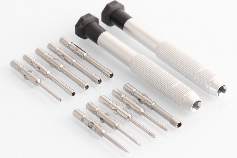 CCYKXA Schraubenzieher aus einer Legierung, multifunktionales, manuelles und tragbares Brillenreparaturwerkzeug für den ...