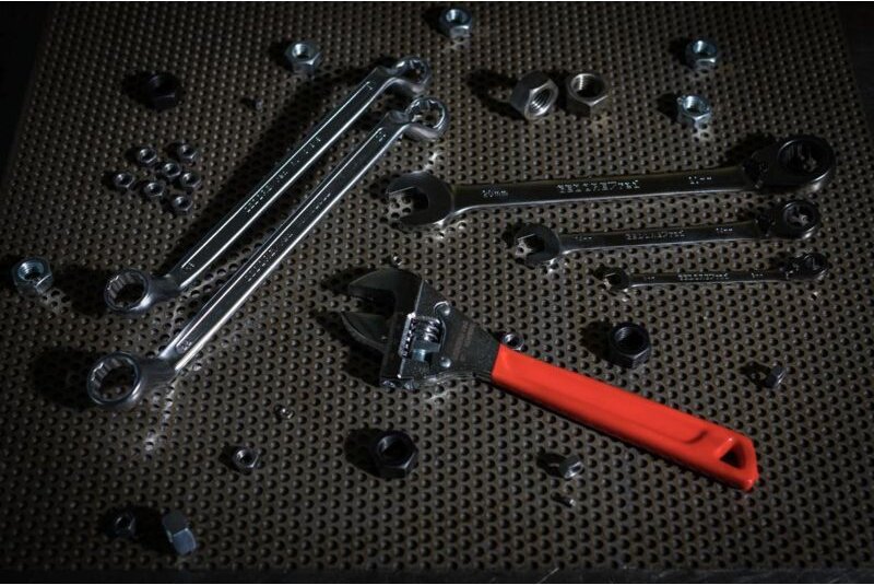 R01103032 Doppelringschlüssel SW30x32 mm 370 mm