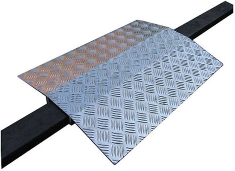 Thumbnail - Schwellenrampe / Bordsteinrampe aus Aluminium Riffelblech Länge 490mm, Breite 700mm, um 40mm zu überwinden, Traglast bis...