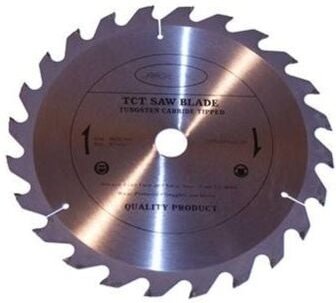 Die Platte ist 450x32mm groß und hat eine Breite von 60 Zentimetern.