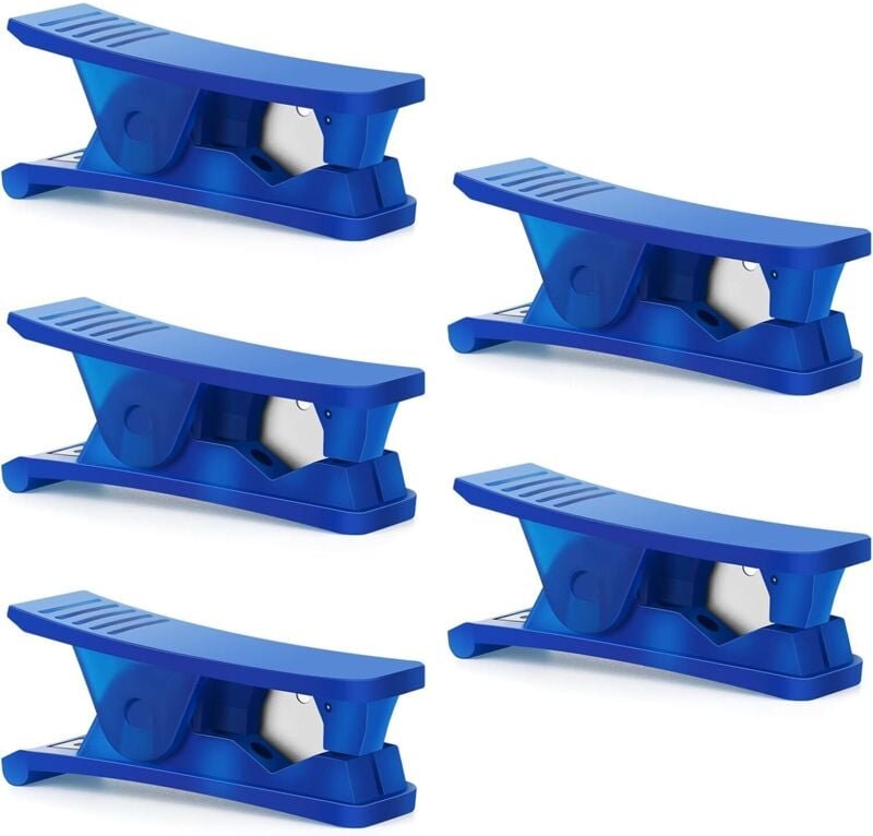 5-teiliger blauer pneumatischer Rohrschneider, zum Schneiden von Nylon-, PVC- und PU-Rohren, bis 19 mm Außendurchmesser.