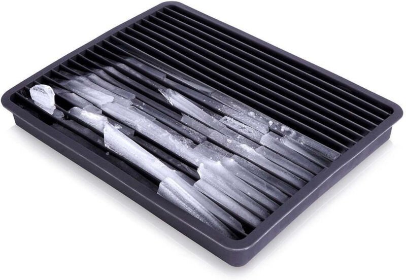 Mold for crushed ice - flexible and easy to use