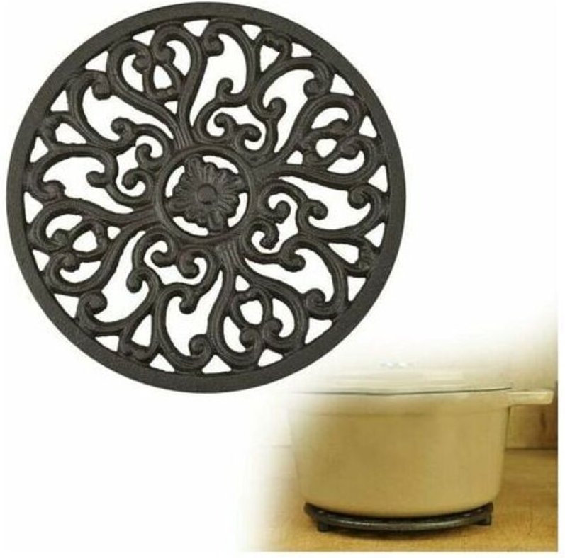 Dekorativer Untersetzer aus Gusseisen für Küchentisch oder Esstisch mit rundem Vintage-Muster mit Gummidübeln – recycelt...