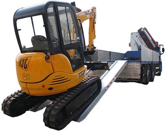 Matisère - Alu Laderampe 4m ohne Rand, inn. Breite 450mm, Traglast bis 65620kg - als Einzelstück - M160/40LUS