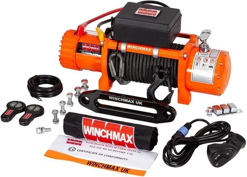 6.123 kg originale orangefarbene 12-V-Elektrowinde. 25 m x 10 mm Armourline-Seil. Drahtlose Fernbedienungen.