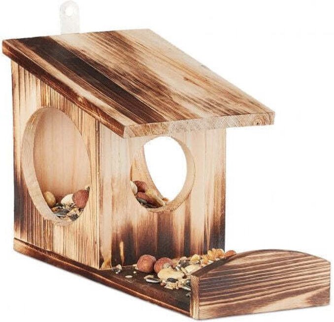 Hangender futterspender fur eichhornchen 883078