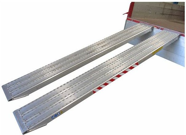 Laderampe 3m, Alu-Legierung, geriefelt, Breite 520mm,- Traglast 29t - Als Stückware verkauft - M105F/520/3000