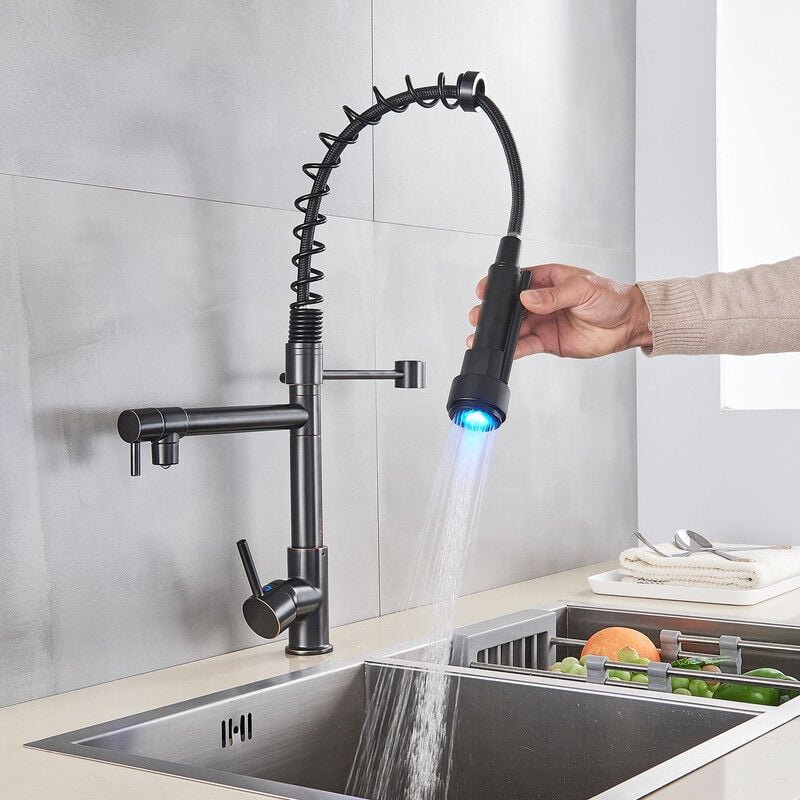 Wasserhahn Küche Armatur Schwarz LED Küchenarmatur mit Brause 360° schwenkbar Mischbatterie Spültischarmatur