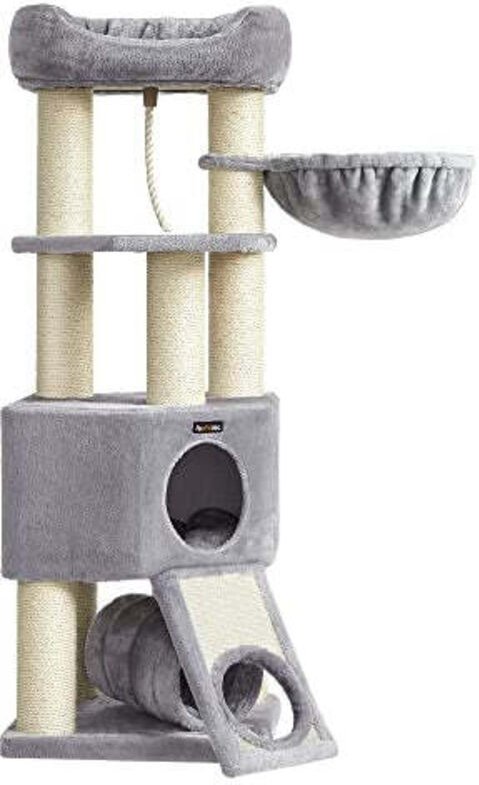 Geräumiger Kratzbaum mit mehreren Ebenen und Hängematte