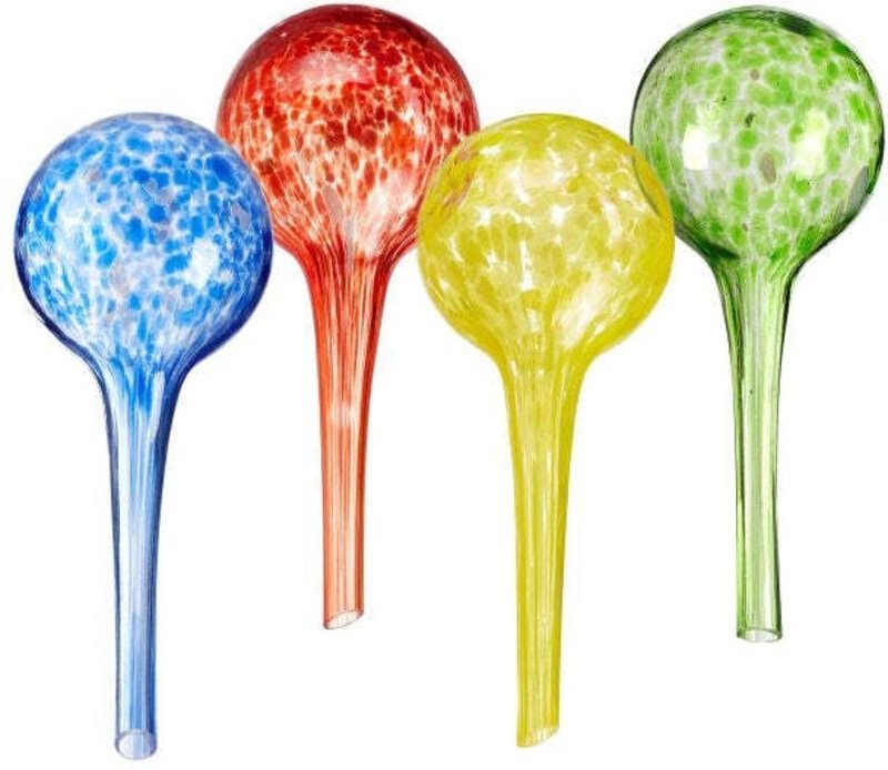 Bunte wasserkugeln aus glas im 4er set