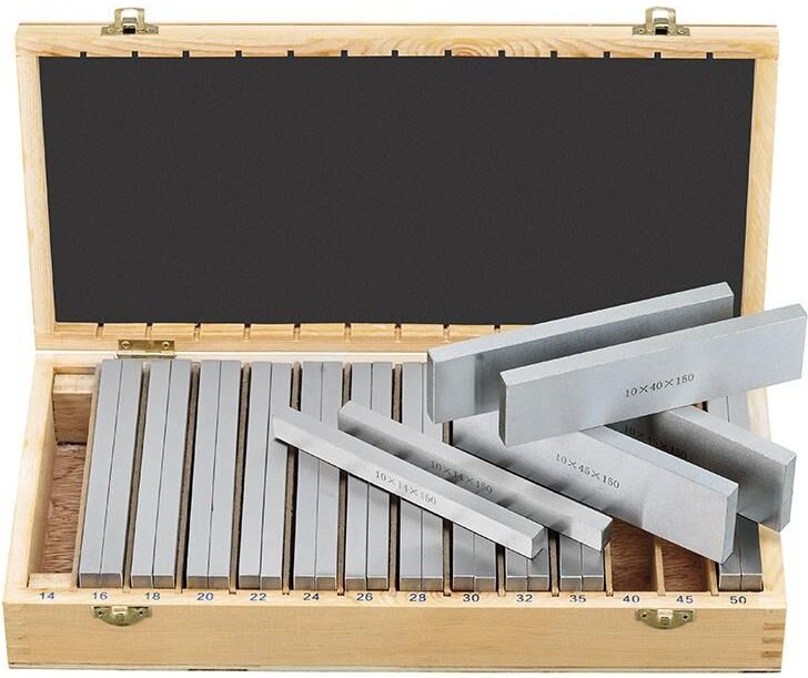 Serie von 28 Parallelstangen aus Stahl in verschiedenen Starken Fervi p014