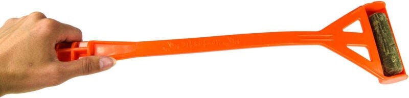 Hentastic fun feeder ideal fur chick sticks