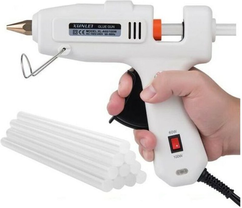 Verstellbare Heißklebepistole mit 10 weißen Klebestiften, 20,3 x 9,9 x 4,1 cm, Gummipistolen-Set - Gabrielle