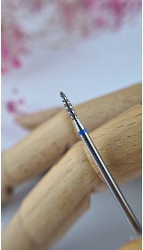 F163 - Twister 021 (M)