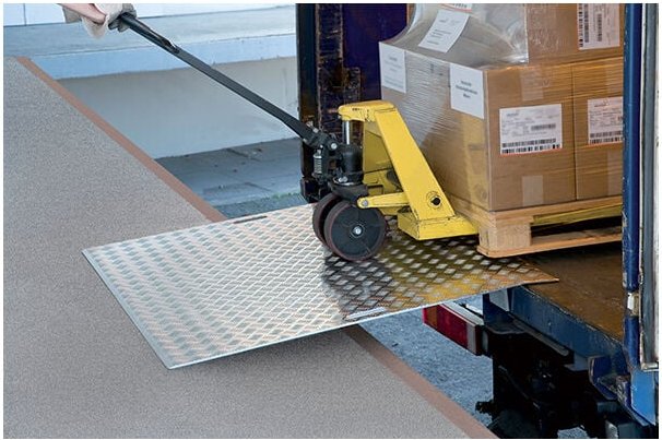 Alu-Überladebrücke - Länge 1200mm / Breite 1250mm - Traglast 1200kg - AWB1012