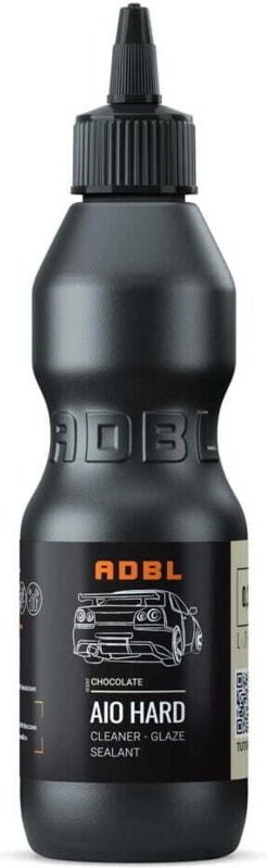 ADBL AIO HARD reinigt, poliert und schützt den Lack