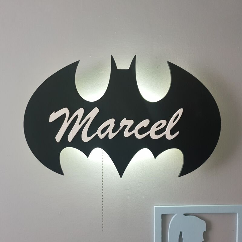 Lámpara de noche BATMAN con nombre, LED a pilas