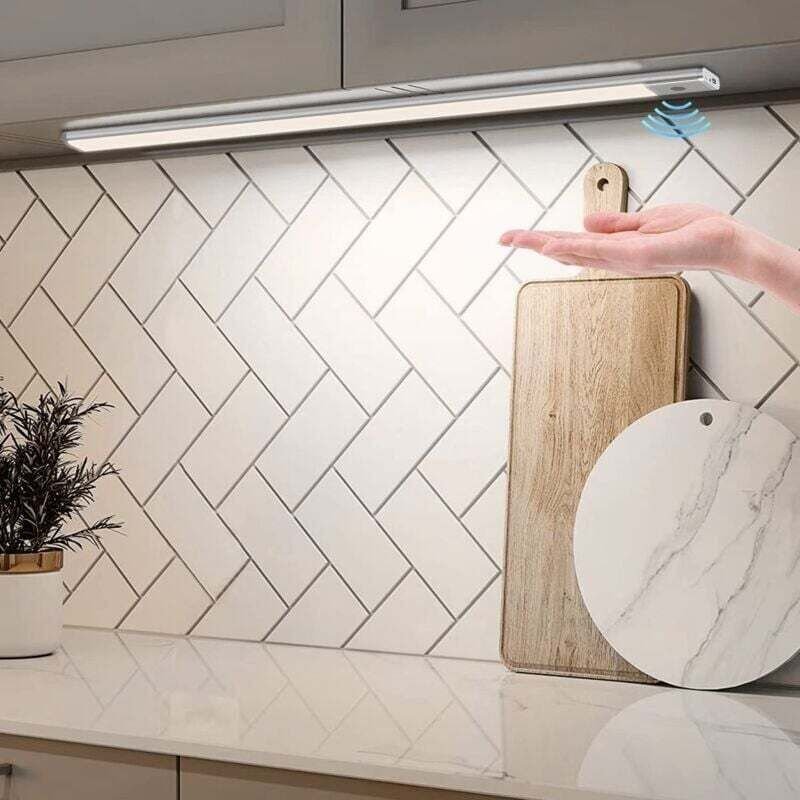 LED-Unterbauleuchte für die Küche mit Sensor, 60 cm, 2-in-1-Funktion: USB-aufladbar und 5-V-Gleichstrombetrieben, kabell...