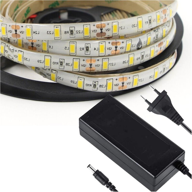 Thumbnail - Trade Shop Traesio - Trade Shop - 5M streifen 300 led smd 5630 weiss 5MT wasserdicht + 5A stromversorgung -